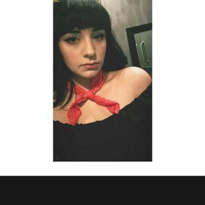 Meet your Posher, Sarah marie